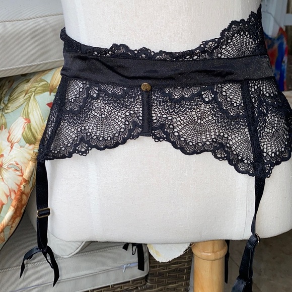 Lace garter Cacique 18/20 size. - Picture 1 of 7